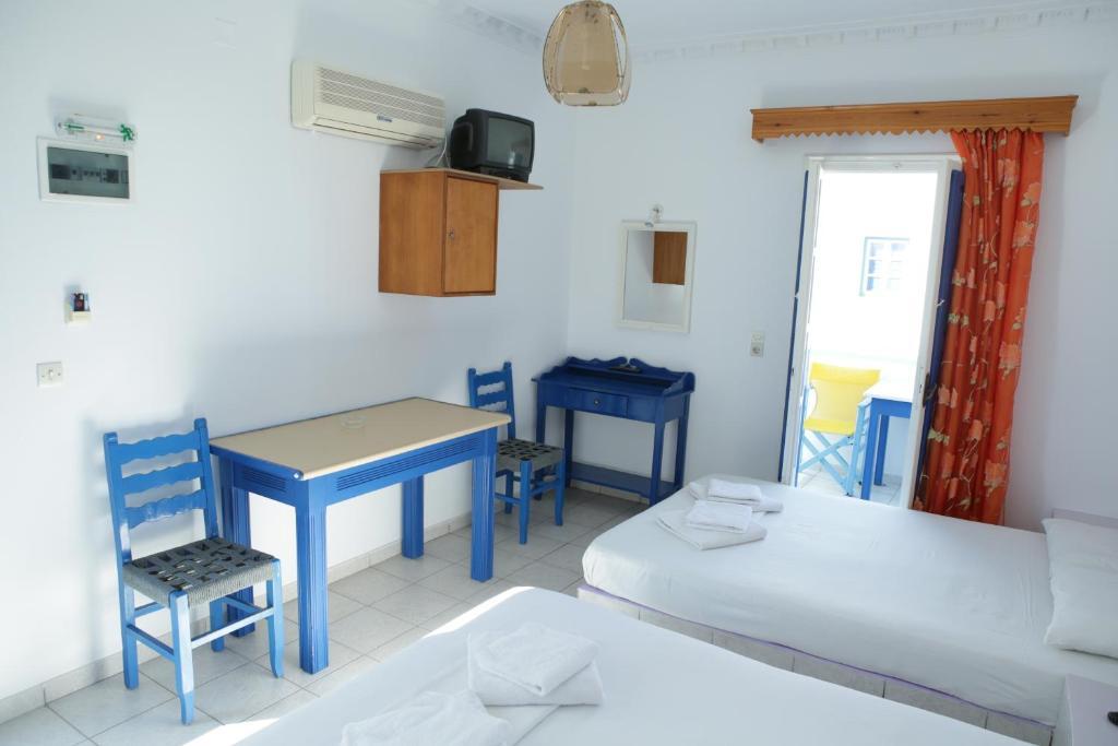 Studios Apartments Perivolos Szoba fotó